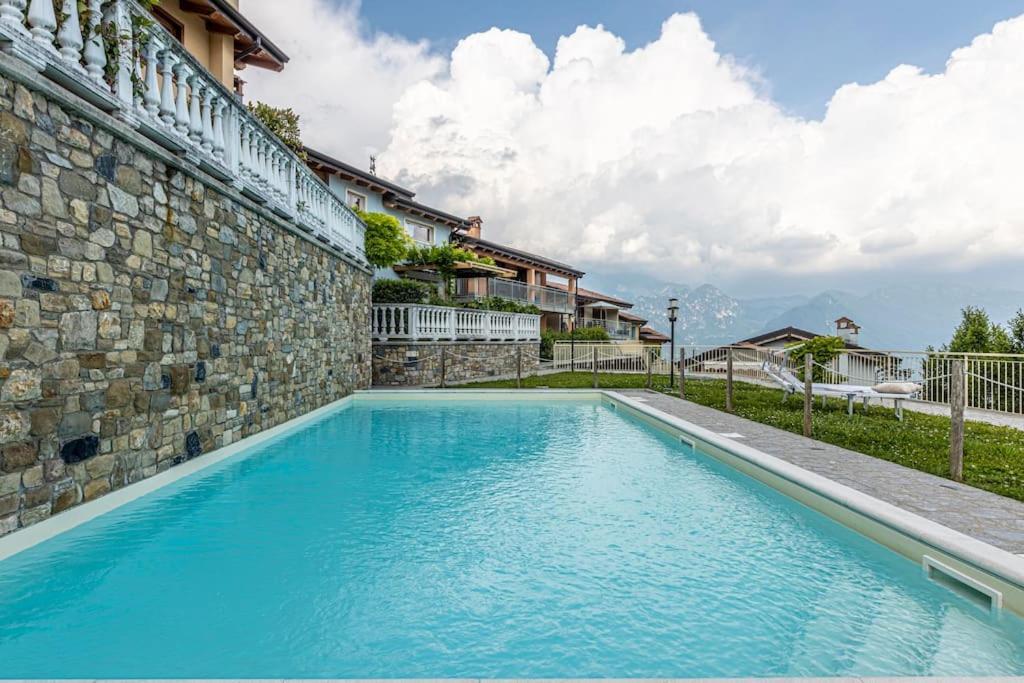 La Dolce Vita - Vista Lago E Piscina Parzanica Εξωτερικό φωτογραφία